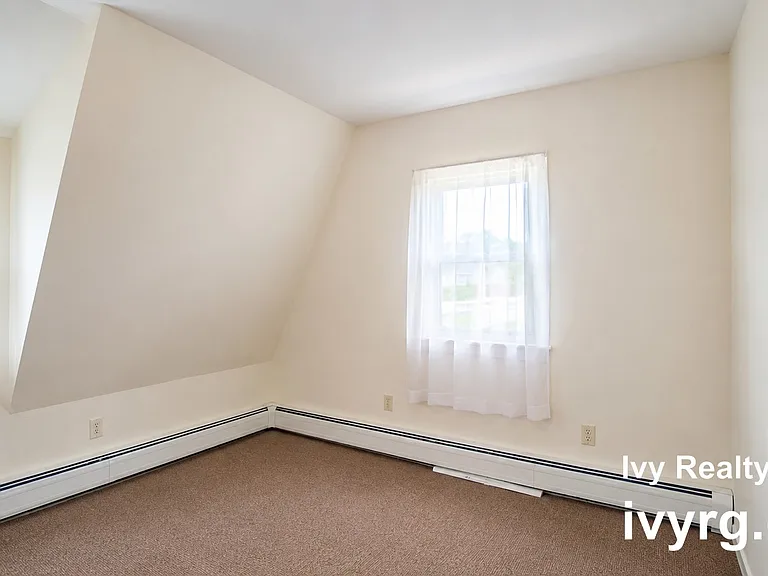 100 Alpine St — Photo 7