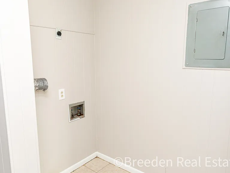 305 Park Ave #D — Photo 10