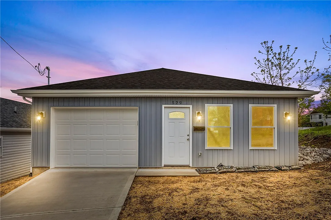 529 Weston Way photo 1