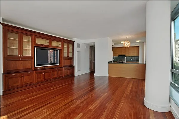 Rented by Corcoran | media 29