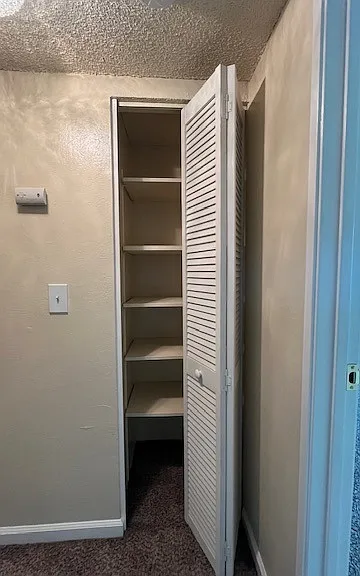 1424 Alamo Dr — Photo 11