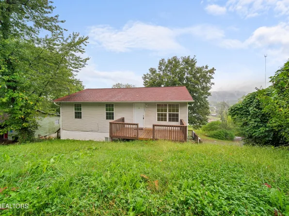 1545 Massachusetts Ave, Knoxville, TN 37921