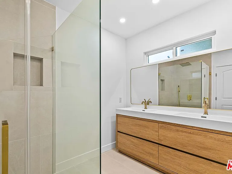 1722 Bel Aire Dr — Photo 16