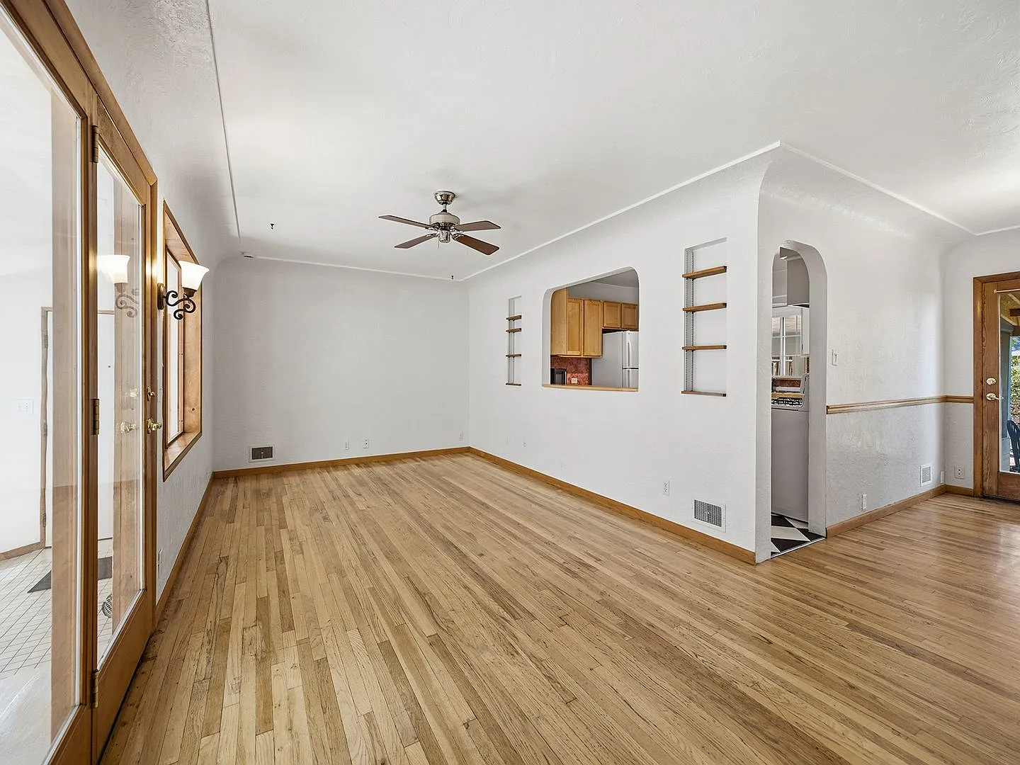 Charming 2-Bed, 2-Bath Upper Unit Near CSU & City Park Fort Collins, CO! — Photo 3