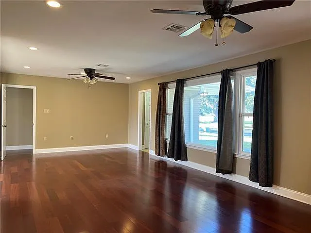 840 Turquoise St — Photo 4