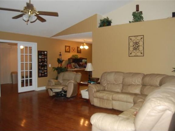 5th image of 5500 Gardenbrook Blvd