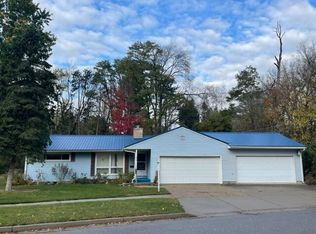 221 Tomahawk Ln, Reed City, MI 49677