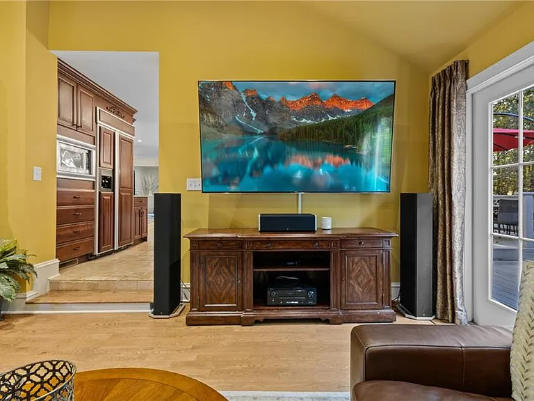 1532 Huntingdon Trl — Photo 21