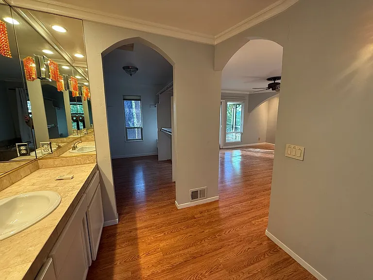 17425 Alexandra Way — Photo 32