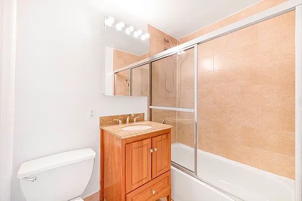 Rented by REAL New York | media 16