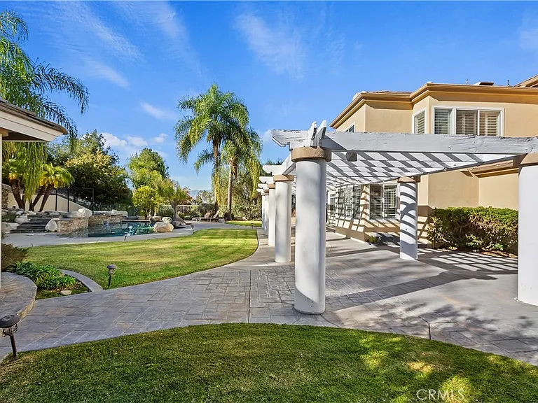 2533 Palomino Dr — Photo 50