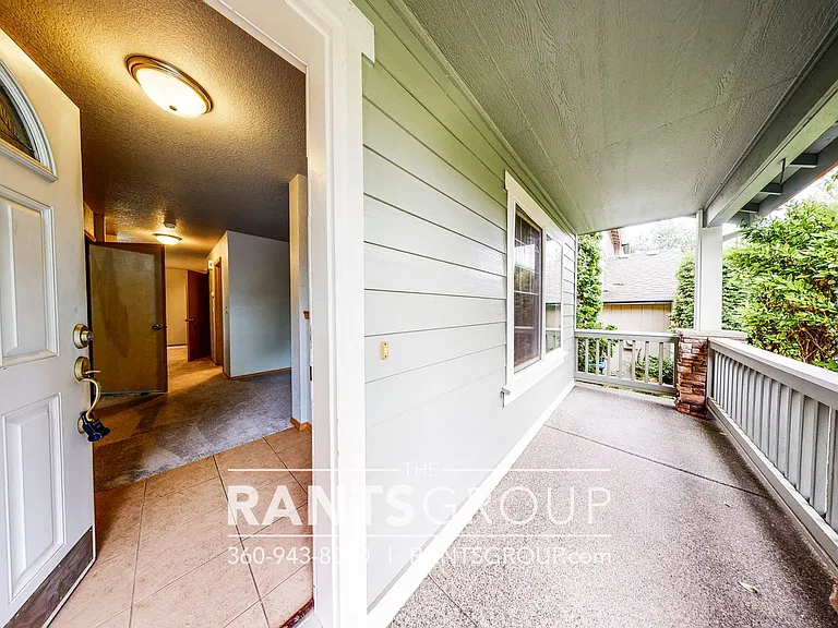 4612 Kapalea Way SE — Photo 6