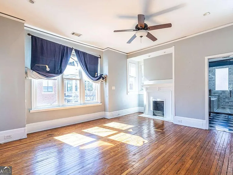 692 Myrtle St NE — Photo 58