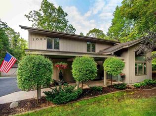 1028 Redbud St, Duluth, MN 55811