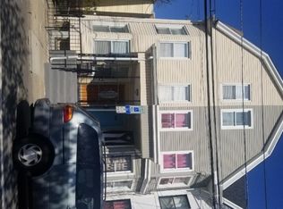 288 1/2 Garside St, Newark, NJ 07104