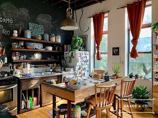 Rented by Grand & Co. | media 20