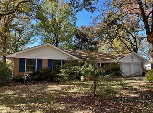 1420 Camel Rd, Aurora, IL 60505