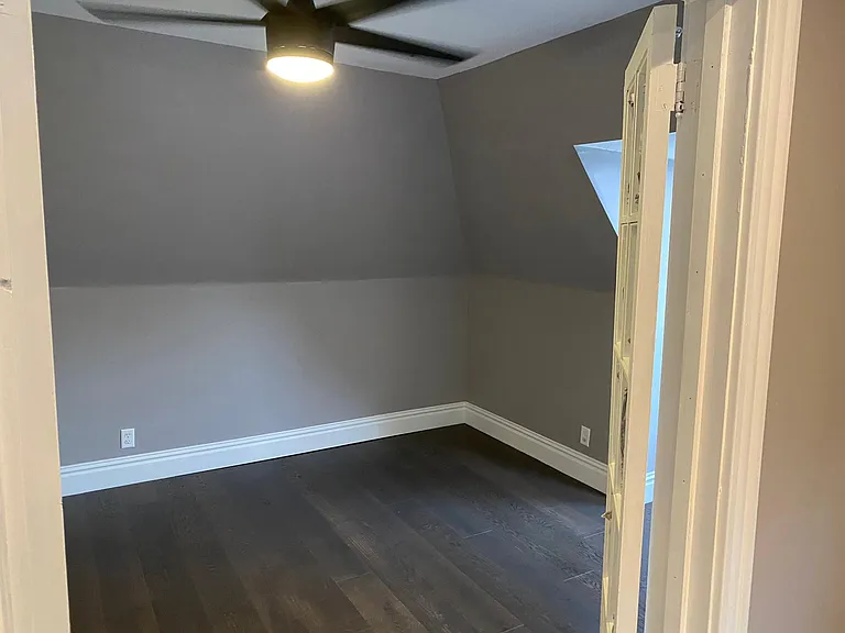 3rd Floor Master bedroom!