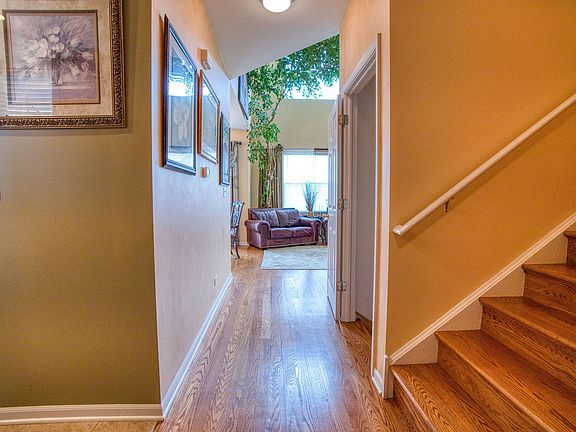 3rd image of 2815 Glacier Way Unit E