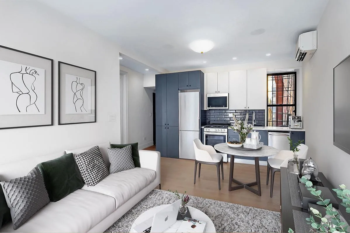 72 Bedford Street — Photo 1