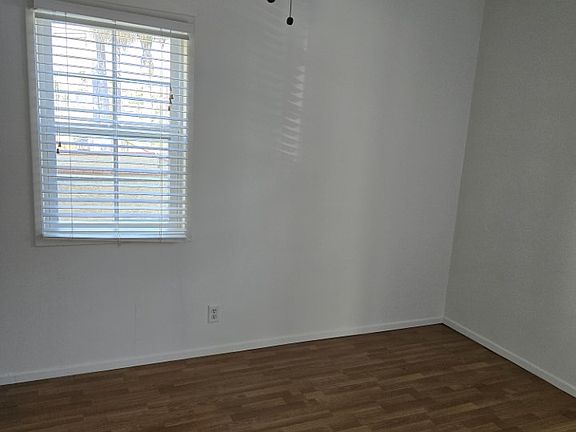 4th image of 525 Tremont Ave APT 1