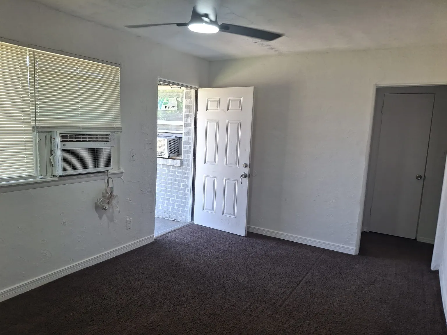 45 Northwest 24th Street - 1 — Photo 2