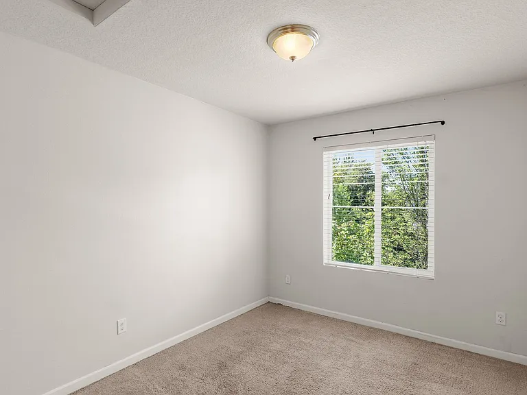 17222 SW 120th Pl — Photo 12