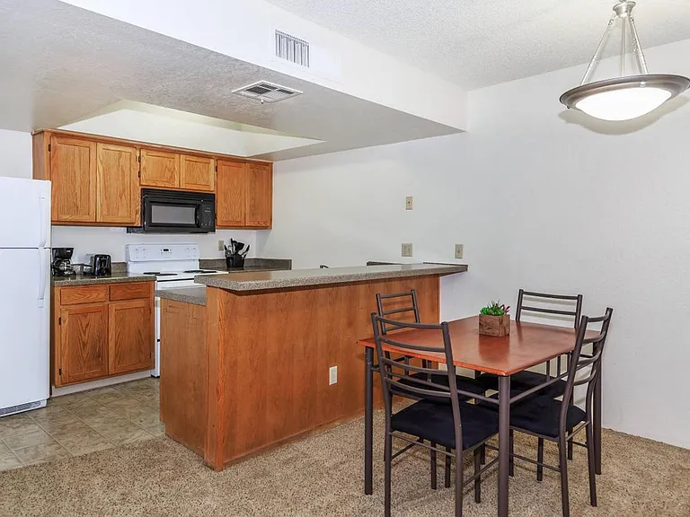 Rio Cancion Apartments — Photo 21