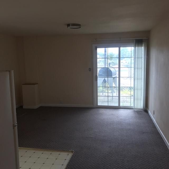 2nd image of 25 Canterbury Ave #25