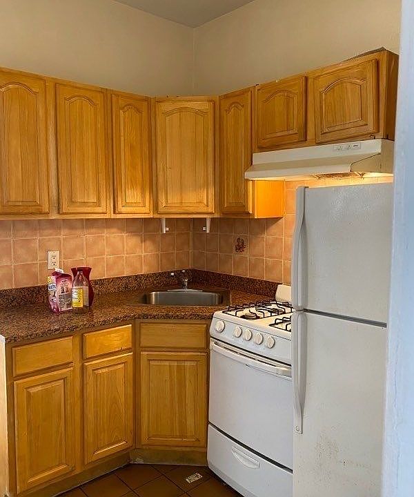 1st image of 30-93 41st St #2