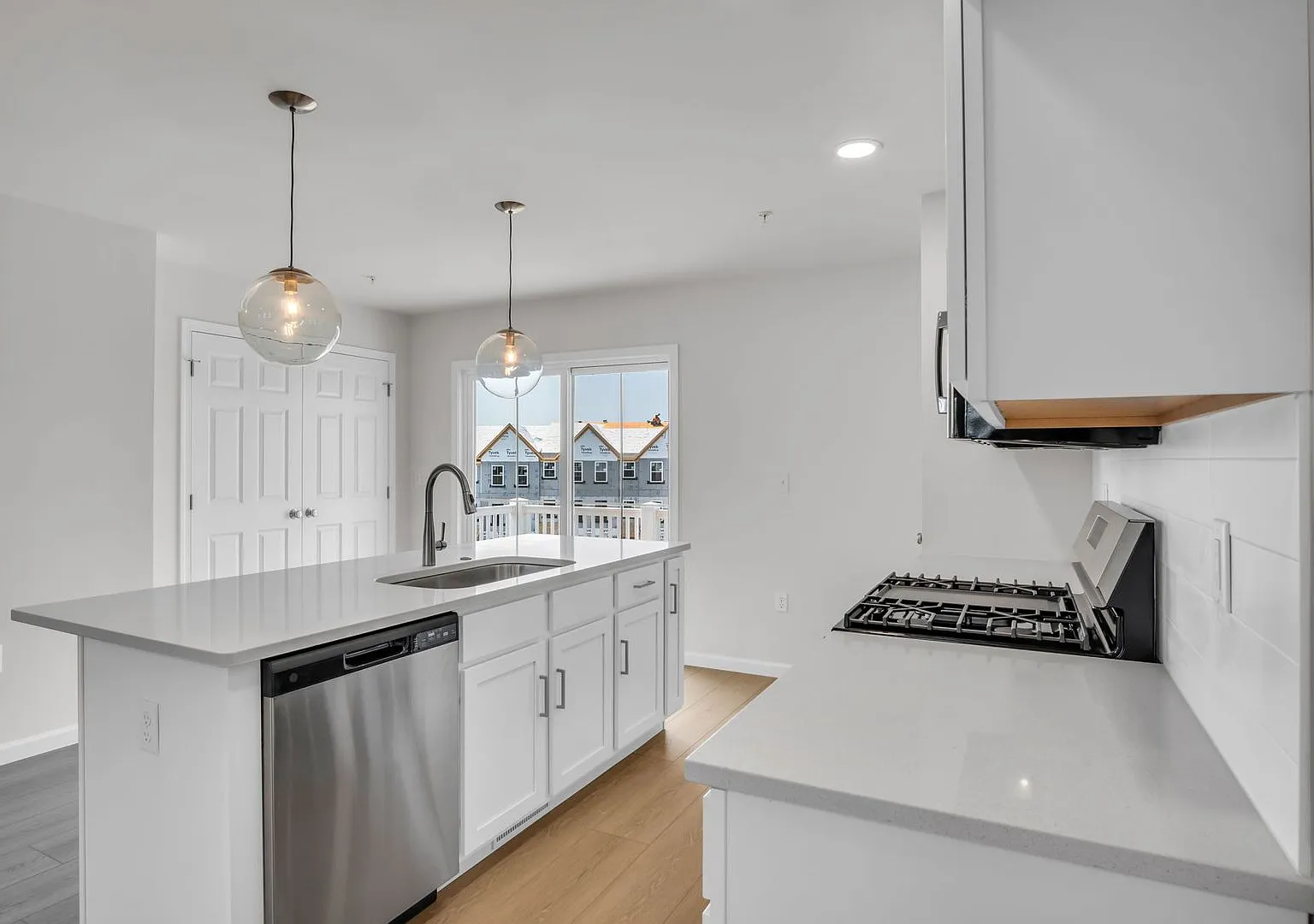 Carlisle Area School District Brand New Town-Home For Rent, 3 Bedrooms, 2.5 Bathrooms And 3 Stori... — Photo 3
