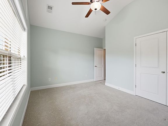 2nd image of 162 Summerlight Dr.