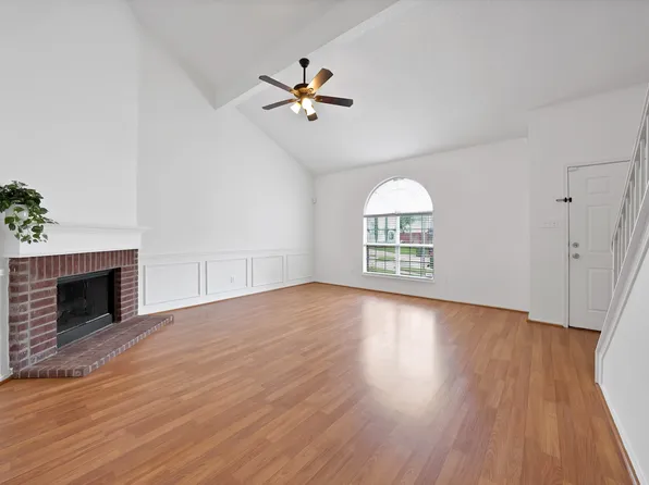 6711 Spur Ridge Ct, Arlington, TX 76002