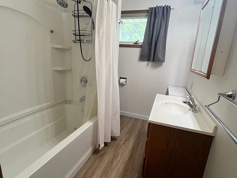 2512 S West Ave — Photo 12