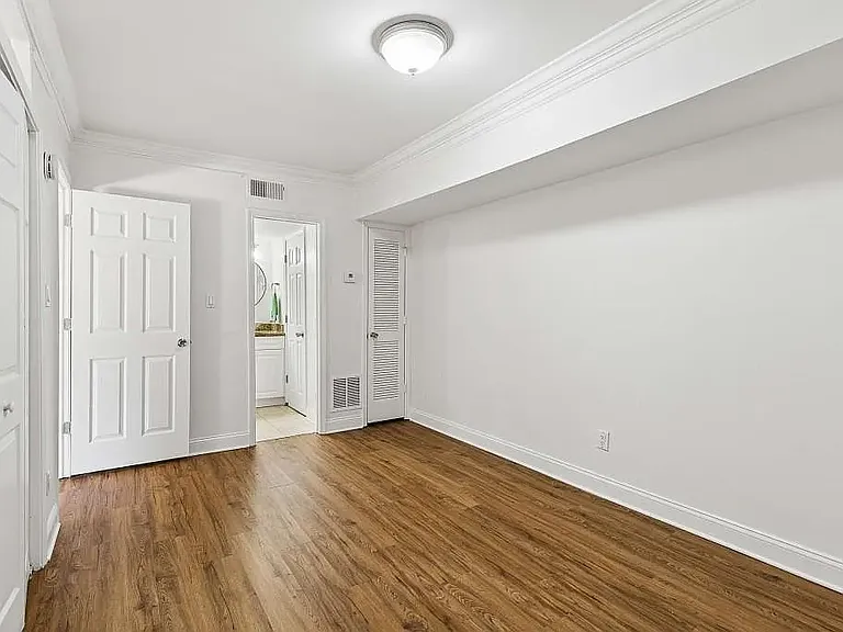 6980 Roswell Rd #C13 — Photo 18