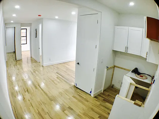 Rented by Lang Realty LLC | media 70
