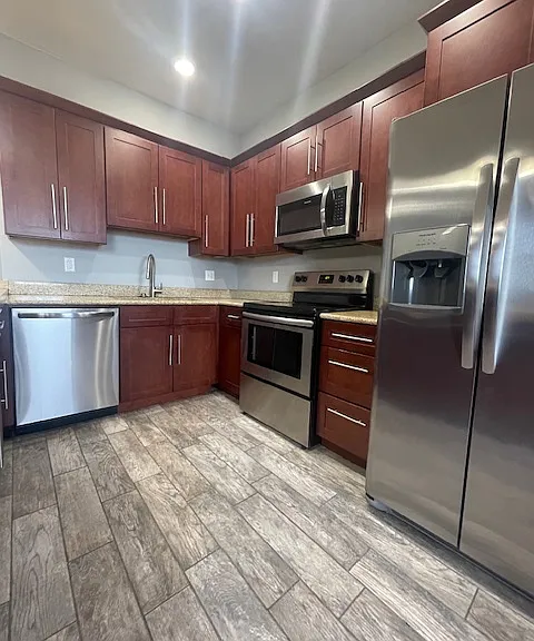 208 Huron Ave — Photo 81
