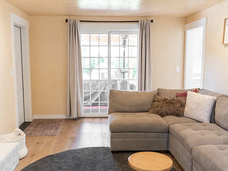 1530 Acacia Dr S — Photo 21