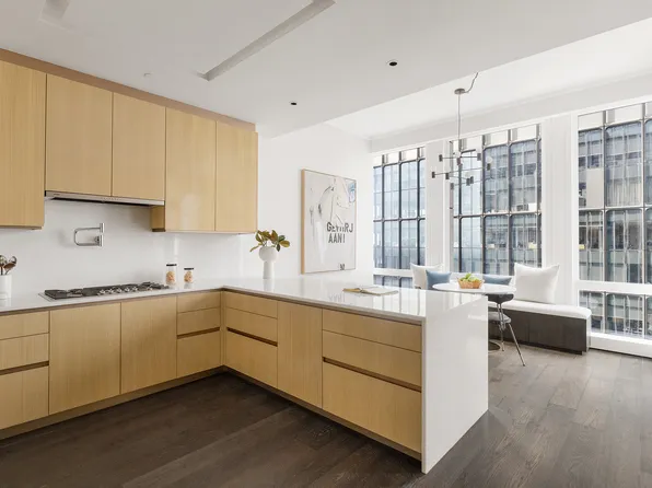 35 Hudson Yards 6603 image 3 of 6