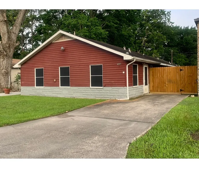 7013 Church Ln #1