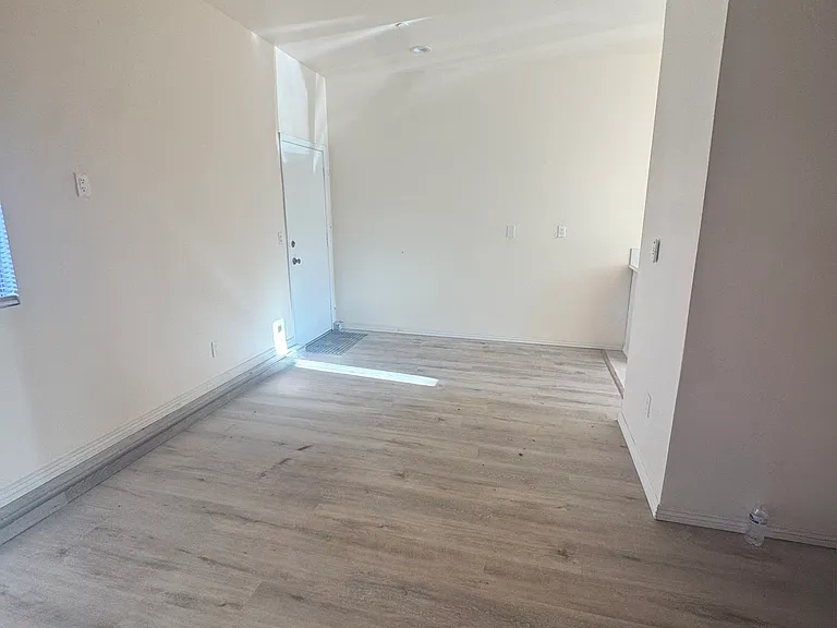 13421 Pala Ave — Photo 7