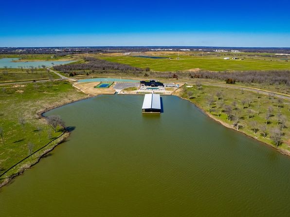 Waterfront, Corsicana, TX 75110