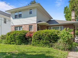 17 College Ave FLOOR 2, Poughkeepsie, NY 12603