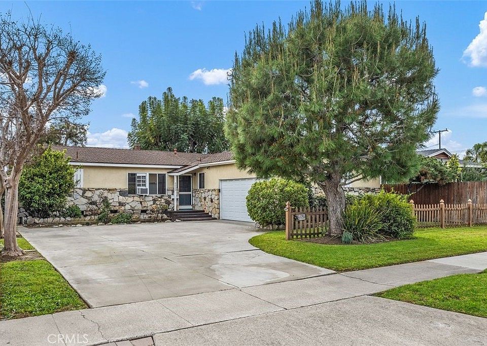 1st image of 6052 Mahogany Ave