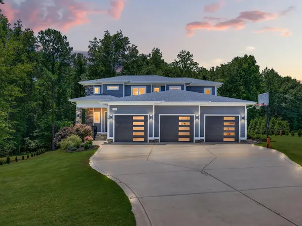 58 Arrezzo Dr, Clayton, NC 27527