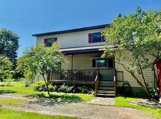 1007 Margaret St, Matamoras, PA 18336