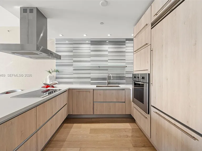 1100 Biscayne Blvd #5004 — Photo 4