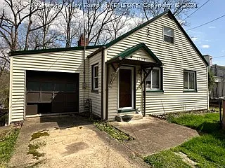 1608 Woodbine Ave photo 1