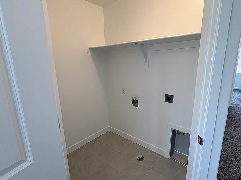 486 S 700 W — Photo 5