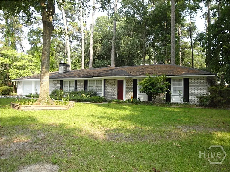 633 Valleybrook Rd — Photo 2